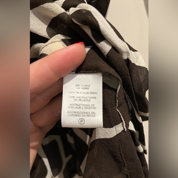 MICHAEL KORS Silk Blouse, Brown and White, Size L - Picture 5 of 5